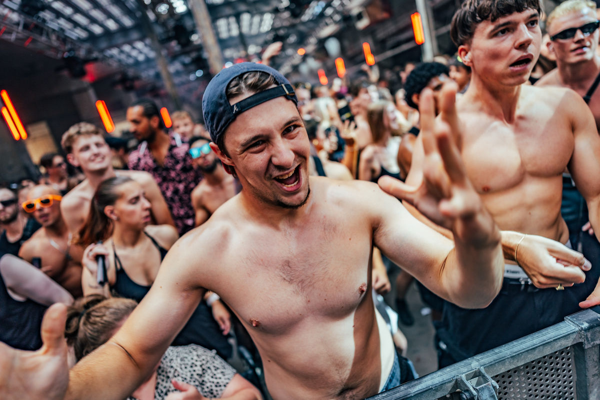 Loading... just a sec